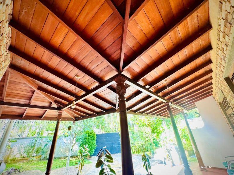 House for sale in Thalawathugoda