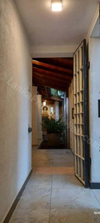 House for sale in Dehiwala