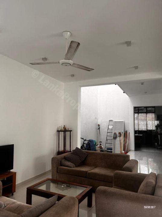 House for sale in Rathmalana