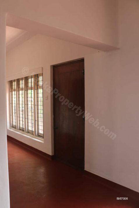 House for sale in Colombo 8