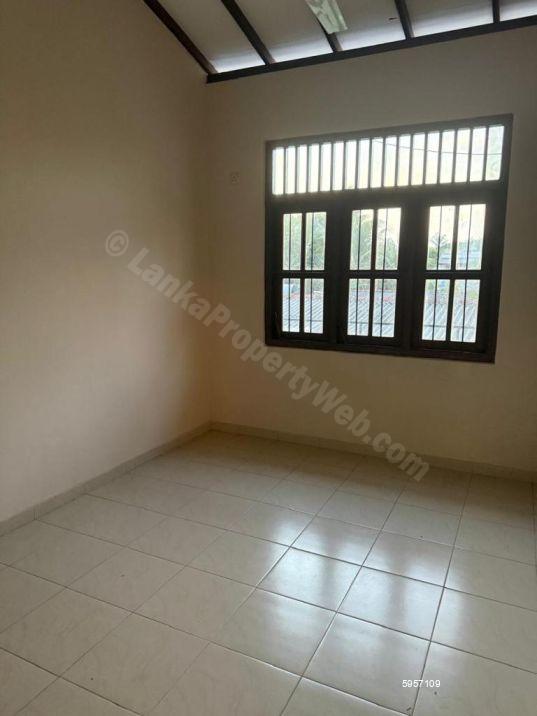 House for sale in Rathmalana