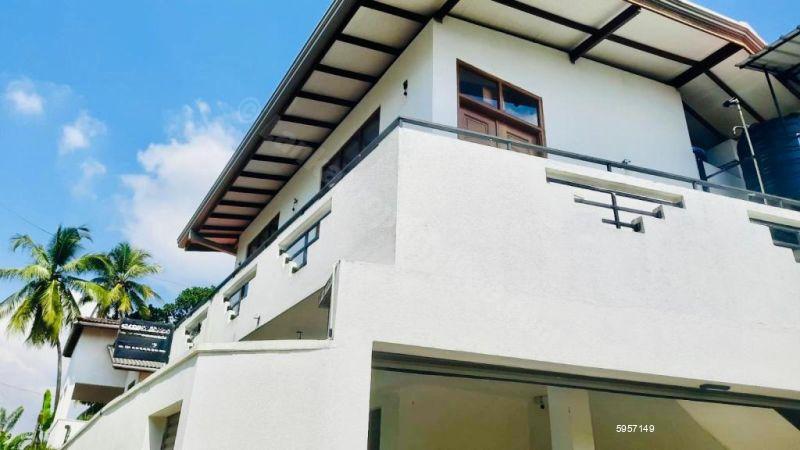 Exterior - House for sale in Battaramulla