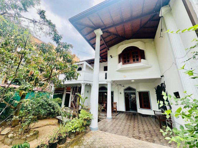 House for sale in Pita Kotte