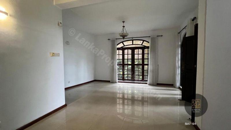 House for sale in Nawala