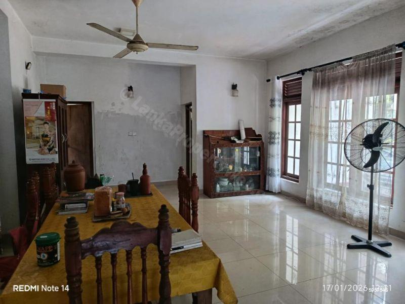 House for sale in Gampaha