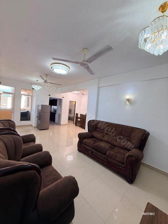 Living Room - Apartment for rent in Colombo 6