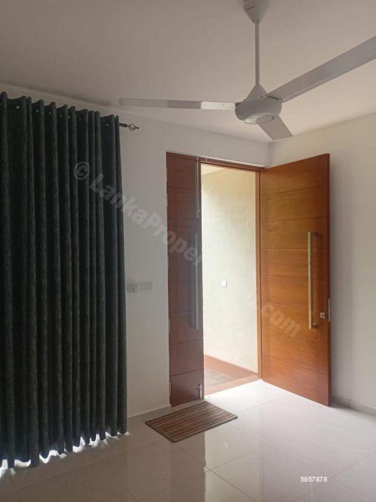 House for sale in Gampaha