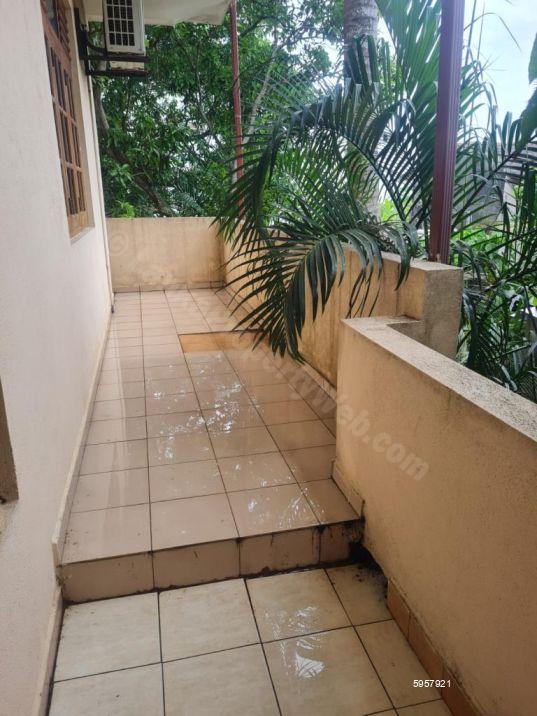 Balcony - House for sale in Mount Lavinia