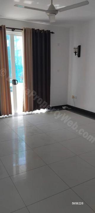 Apartment for sale in Dehiwala