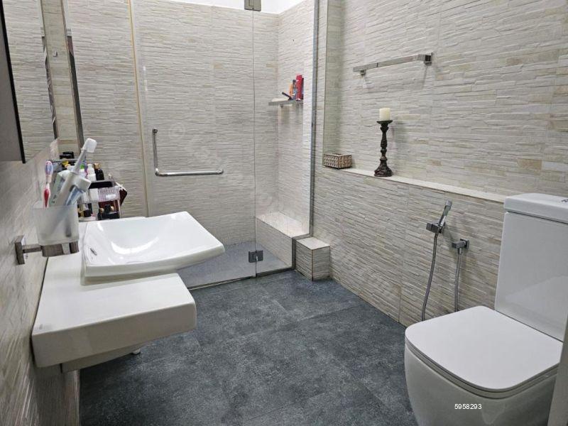 Bathroom - House for sale in Kiribathgoda
