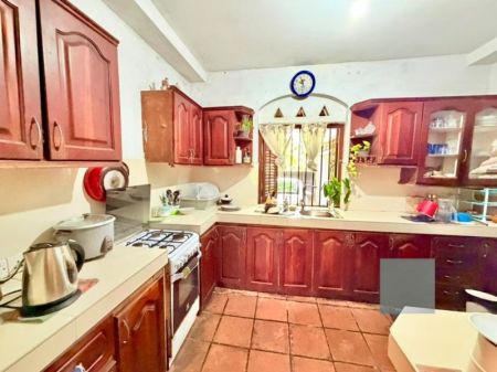 Kitchen - (SH1624) Two Storey House for Sale in Temple Road Thalawathugoda