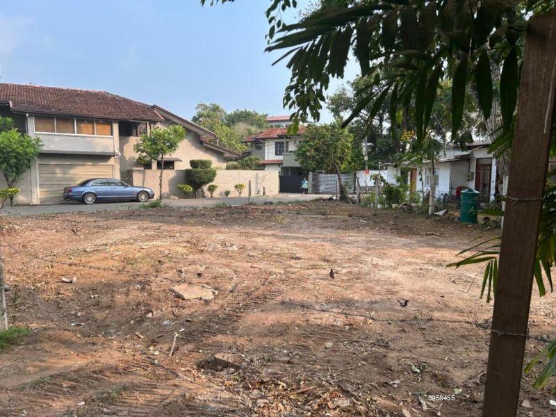 Bare Land for sale in Nawala