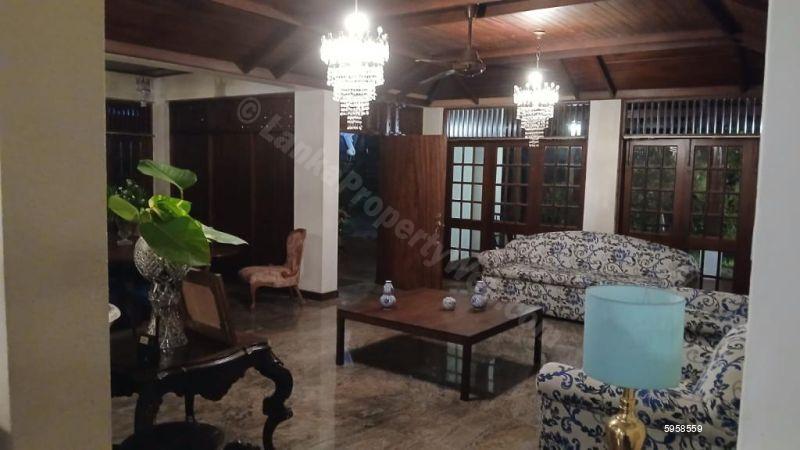Living Room - House for rent in Mount Lavinia