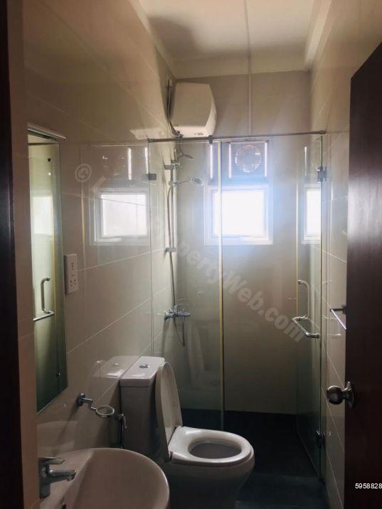 Bathroom - Apartment for rent in Colombo 7