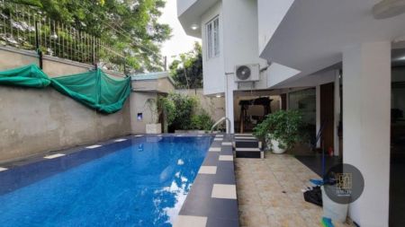 Pool - House for rent in Colombo 5 