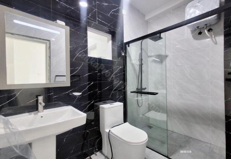 Bathroom - Apartment for sale in Mount Lavinia