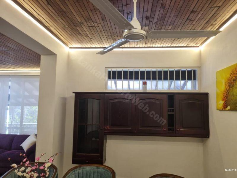 Living Room - House for rent in Nugegoda