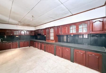 Kitchen - Commercial cum Residential Property for Sale in Kotahena, Colombo 13.