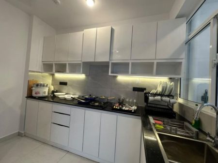 Kitchen - Short-Term 3-Bedroom Fully Furnished Apartment Rental in Wellawatte – CSCR702
