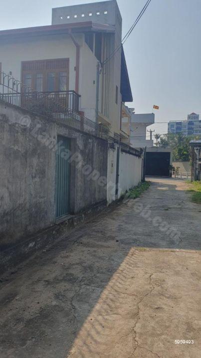 Bare Land for sale in Mount Lavinia