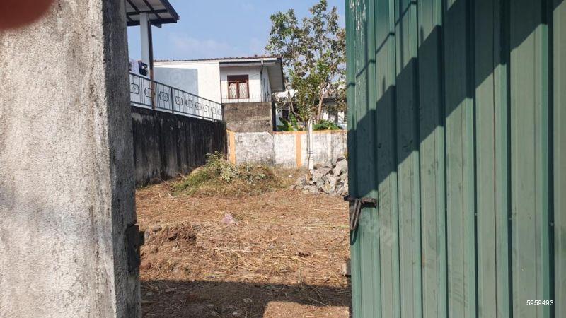 Bare Land for sale in Mount Lavinia