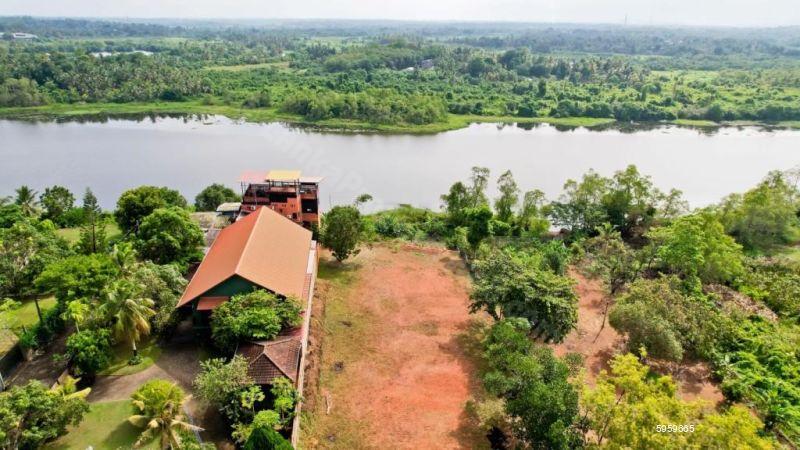 Bare Land for sale in Hirana