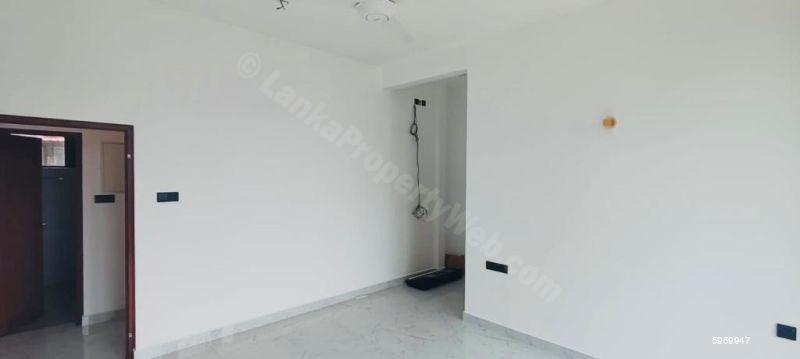 House for rent in Thalawathugoda