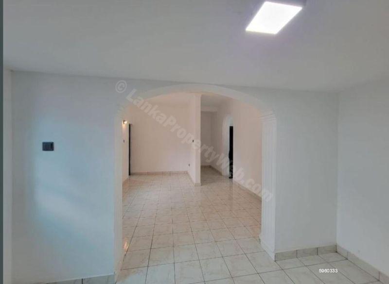 House for sale in Mount Lavinia