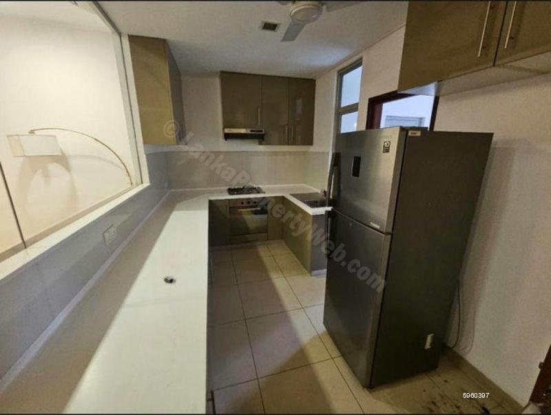 Apartment for rent in Colombo 5