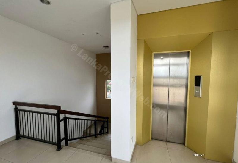 Apartment for sale in Thalawathugoda