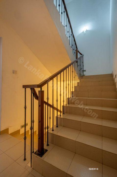 House for sale in Nawala