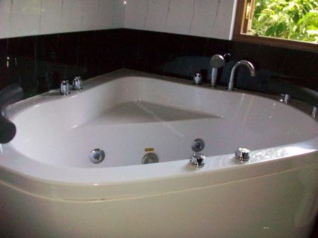 Bathroom - 🏖️🏡 Luxury Beach-Side House for Rent – Negombo (Behind Loyola College) 🏡🏖️