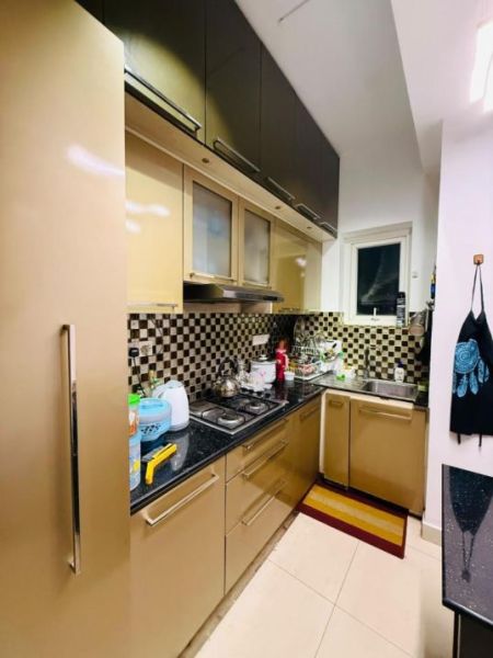 Kitchen - Spacious 3 Bedroom Apartment for Sale in Rajagiriya MIC916