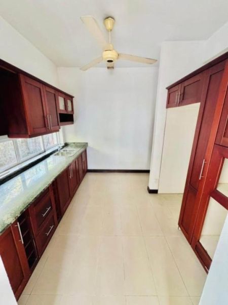 Kitchen - Gated  community House for Sale in Battaramulla -code add 1021