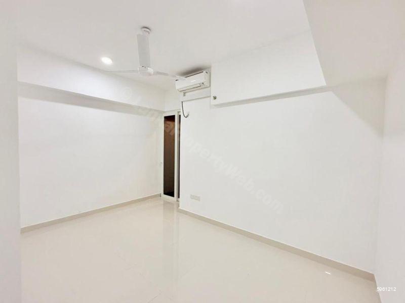 Bathroom - Apartment for sale in Colombo 3