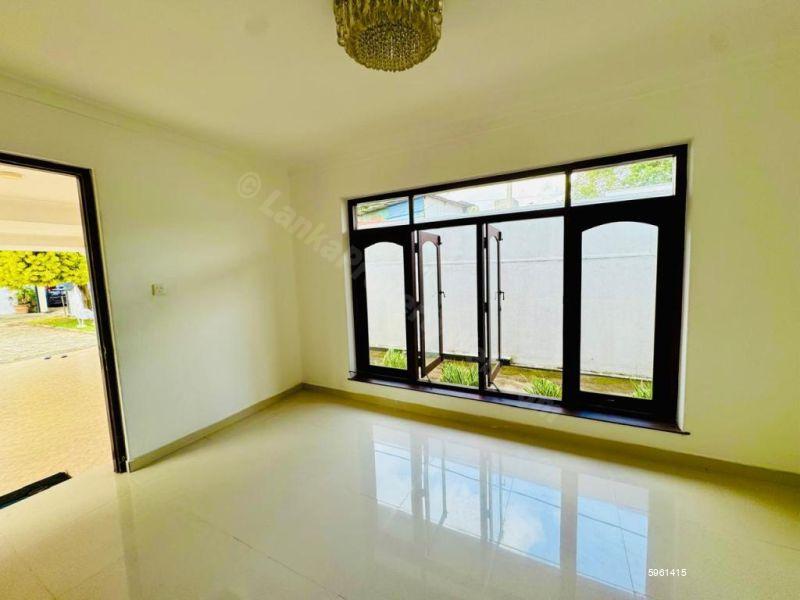 House for sale in Boralesgamuwa