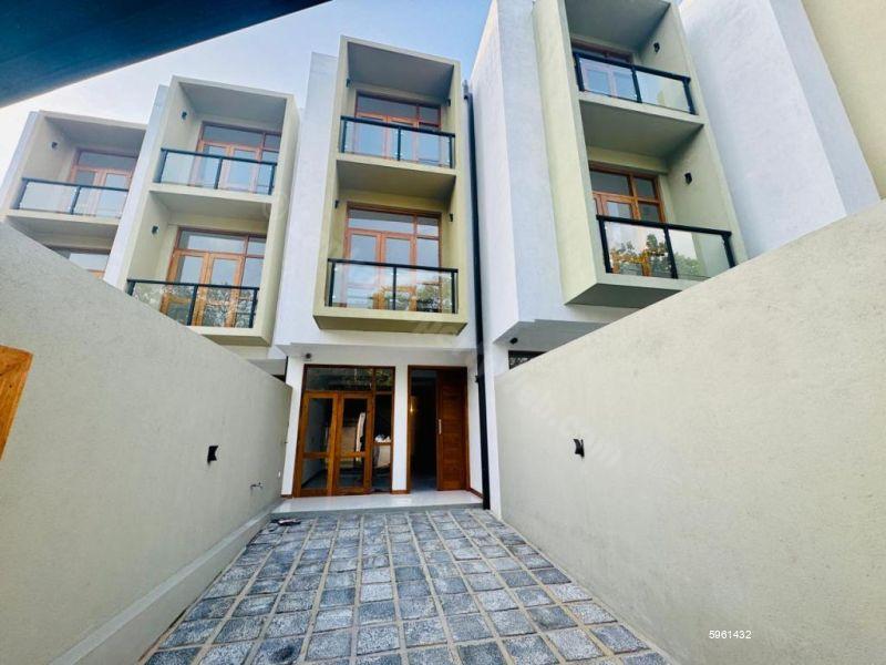 House for sale in Nugegoda