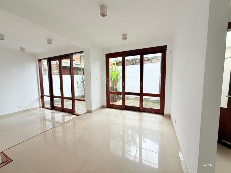 House for rent in Thalawathugoda