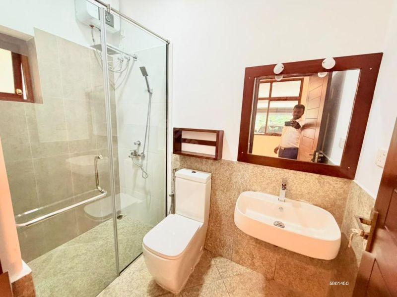 House for sale in Thalawathugoda