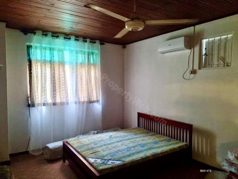 Bedroom - House for rent in Nugegoda