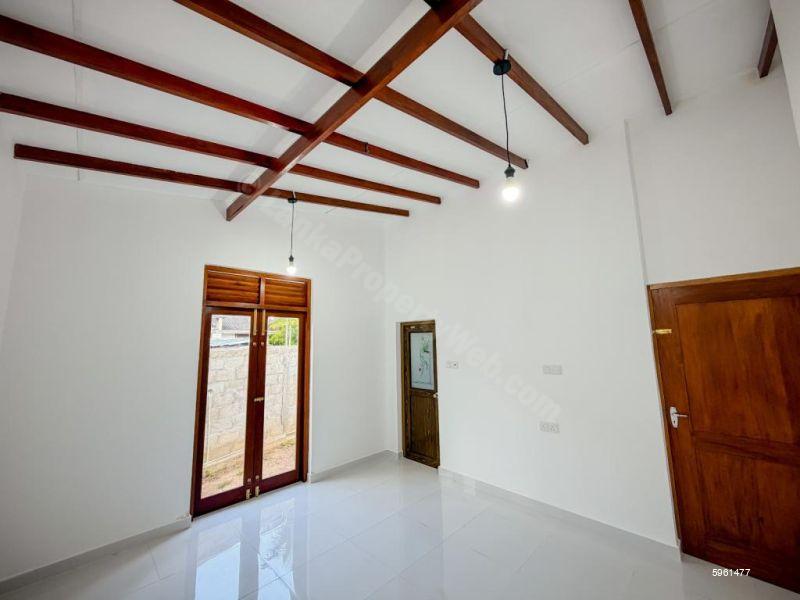 House for sale in Kottawa