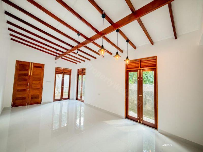 House for sale in Kottawa