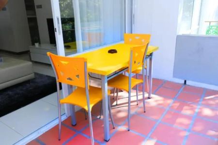 Dining room - Luxurious 3 Bedroom Apartment for Rent in Colombo 05 / LKR 325,000 (EM037SH)