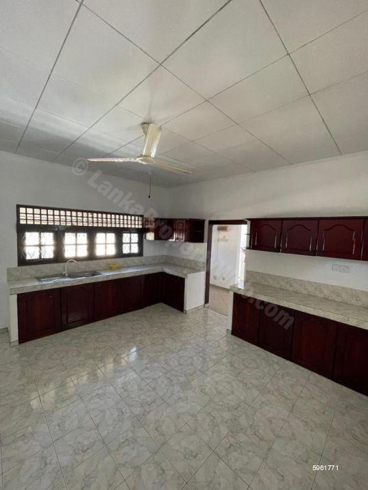 House for rent in Rathmalana