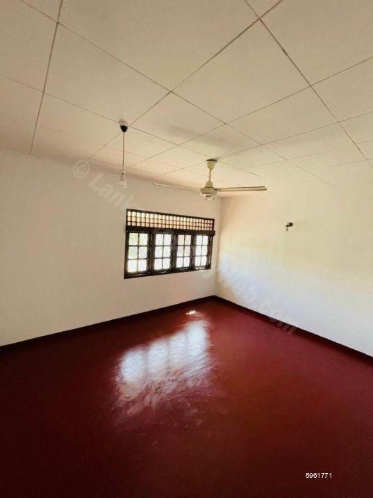 House for rent in Rathmalana