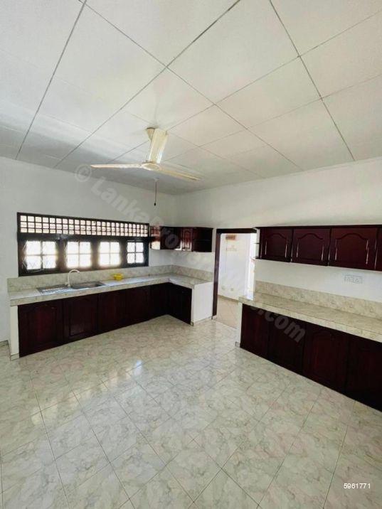 House for rent in Rathmalana