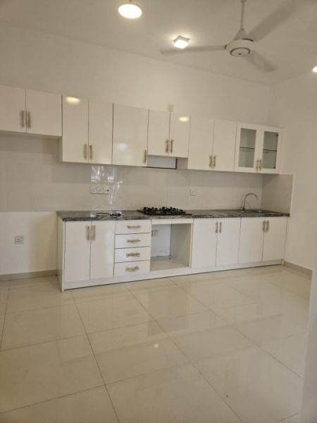 Kitchen - 2 Bed room Apartment for sale in Malabe - URGENT
