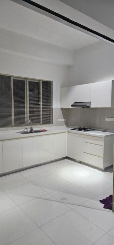 Kitchen - Laxuary Apartment for sale in Nugegoda 