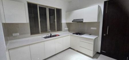 Kitchen - Laxuary Apartment for sale in Nugegoda 