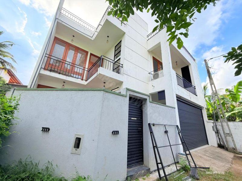 House for rent in Thalawathugoda